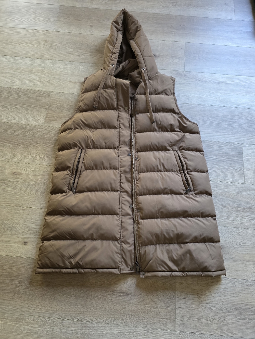 Ricki's Quilted Hooded Puffer Vest in Camel Brown
